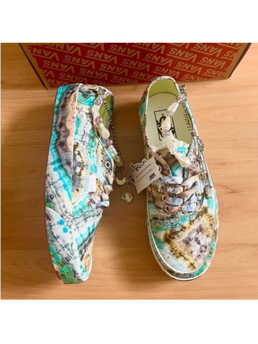 Vans Authentic 44 D Cosmic Traveler Pearl Women Size 9.5 US VNOA7Q5CPRL